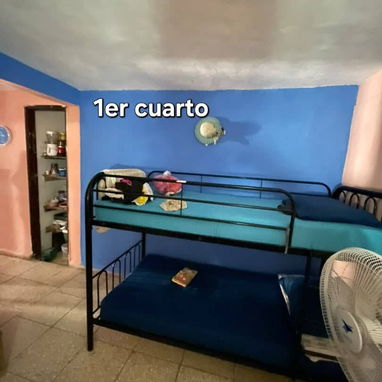 VENDE CASA FRENTE A LA TERMINAL 2 DEL AEROPUERTO. BOYEROS* - Img 127537947