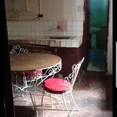 Se vende casa en Lawton con portal,sala Comedor,Cocina y baño,  2 cuartos,aire y teléfono interesados llamar 55110730 - 4/5