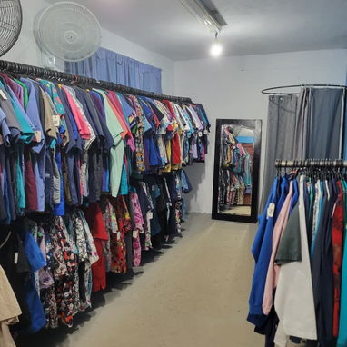 Ropa para personal de Salud - Img 124611907