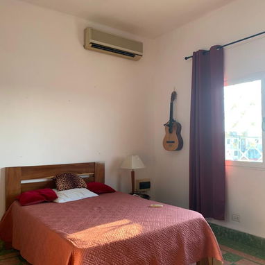 Casa capitalista independiente de 2 plantas en Playa - Img 119304435