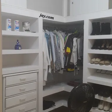 Closet , bajos de mesetas , estantes , falsos techos , falsas paredes , multimuebles de salas y más. - Img 60740337