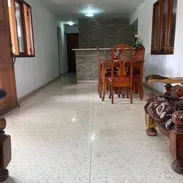 Casa totalmente independiente ubicada en el municipio playa en residencial de Juan Manuel Márquez, La Habana - Img 54659673