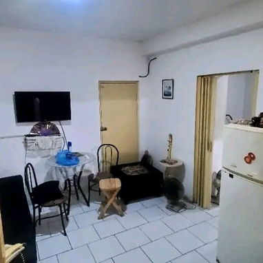 12500 usd vendo apartamento en el vedado es interior más q céntrico ubicado en 23 y G es en bajos de 1/4 con vestidor (q - 2/8