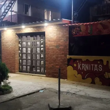 Venta de casa + local en playa me ajusto en el precio - 5/5