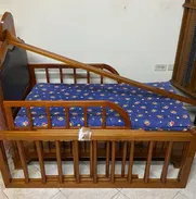 Cama/cuna para niño/a de 0 a 5años y escaparate todo de cedro 58757374 - Img 49934790