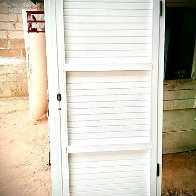 Tayer disponible en puertas de marquetería de aluminio.medidas por encargo - Img 120288055