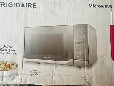 En la habana  Horno Microwave new en su caja grande de 30L de capacidad - Img 66139492