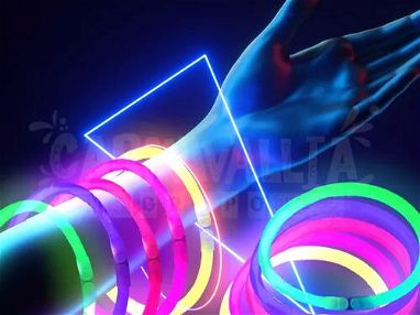 Pulseras reflectivas de neon. Ideal para fiestas nocturnas. Importadas - Img main-image-45582215