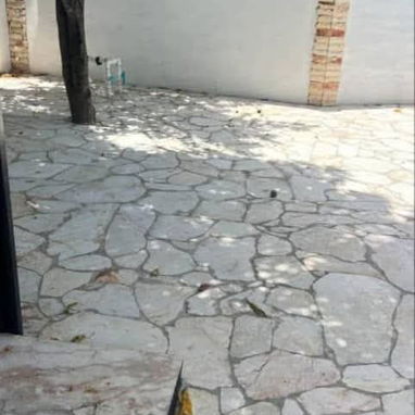 Los mejores enchapes de piedra jaimanita y laja para eliminar la humedad y darle un toque de lujo a su casa o negocio. - 7/10