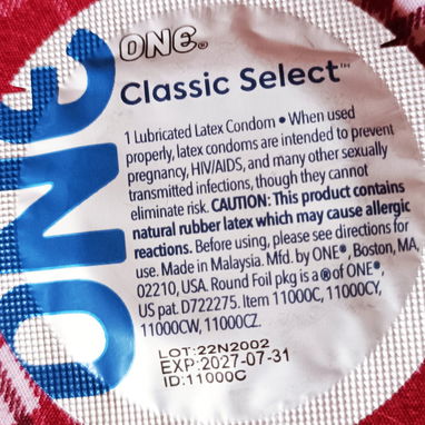 ONE. En condones (PRESERVATIVOS). - 2/4