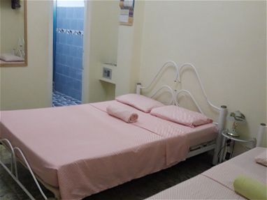 Se alquila habitación independiente climatizada cerca del Hospital Hermanos Amerjeiras +53 52398255 - Img main-image