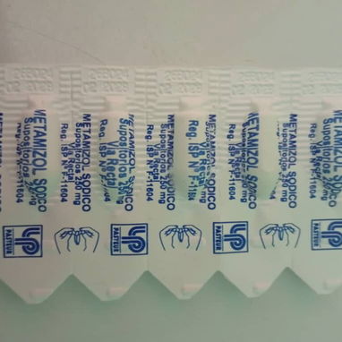 Paracetamol infantil, Ibuprofeno jarabe infantil, Ambroxol ( expectorante)  emulsión de Scott 12 USD , Adevit 11 USD - 7/8