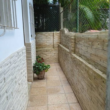 *Propiedad 34707* Apartamento en bajos de 2 cuartos, 2 baños y carposh, 25 mil USD - Img 123912270