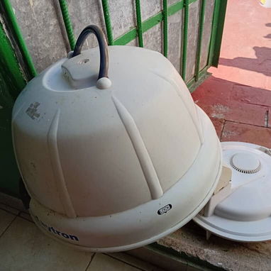 Vendo secadora de pelo portátil de mesa - Img 126143370