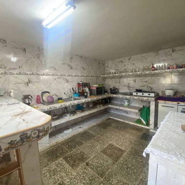 Casa de dos niveles - 4/10