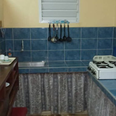 casa en varadero de 1 habitacion con capacidad para 4 adulos y 1 niño. EXCELENTES PRECIOS! - Img 112439750