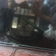 Vendo tv LED Samsung de 32" con la pantalla rota. Cajita incluida - Img 45483992