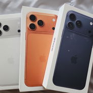 IPhone 17 Pro Max 512GB con cargador 20w original y cargador magsafe inalámbrico. Nuevos en caja - Img 57301405
