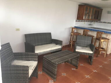 Casa de alquiler en Guanabo pegada al mar!!! 4 habitaciones SOLO 120 USD - Img 64790630