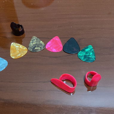 Set de 4 PĂșas para guitarra - Img 122410190