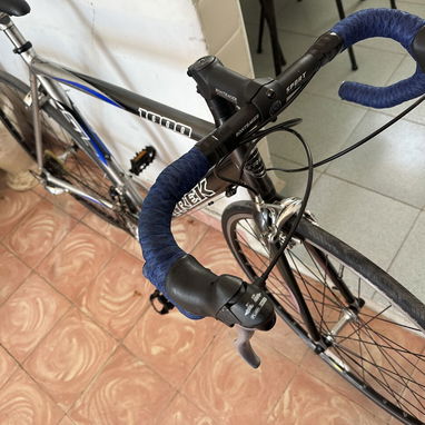 Bicicleta de ruta Trek - Img 128137414