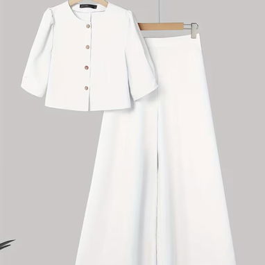 Gorgeous Split - Conjunto de Mujer: Camisa Corta de Manga Corta y Pantalones Anchos - Img 118074809
