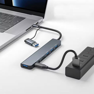 Tengo adaptador 8 en 1 para que conecte su móvil al mismo y descargue o utilice cualquier tipo de tarjeta, usb etc..!! - Img 83608554