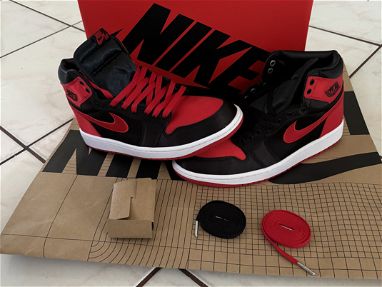 Nike Air Jordan 1 High Retro OG Satin Bred - Img 66390994