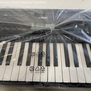 Yamaha PSR-E273 61-Key Portable Keyboard - 4/5