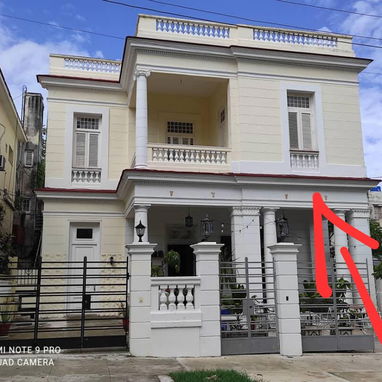 Casa en Venta en el Vedado a 3 cuadras del Coppelia - 10/10