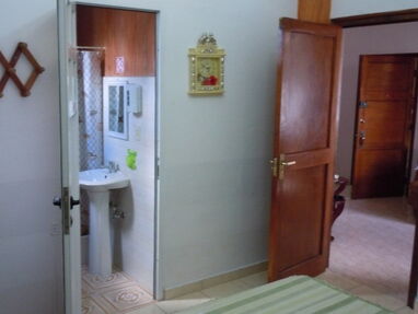 ⭐Renta apartamento de 2 habitaciones, 2 baños, agua fría y caliente, sala, cocina, comedor - Img 61479937