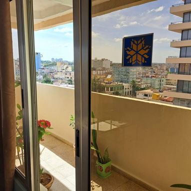 Cod.Z 🔑Alquiler de  Apartamento . 1 Habitación Climatizada en el  Vedado, Habana – Sin Cortes Eléctricos - Img 107679413