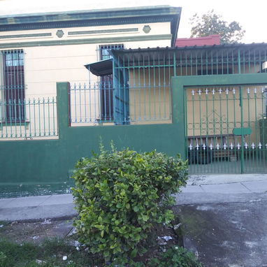 Casa independiente 3/4,jardín,portal,2 garajes,patio - 8/10