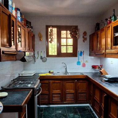 Casa de renta con piscina en Guanabo - Img 114958234