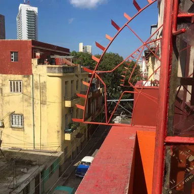 Vendo apartamento en Vedado 1 cuadra de la Universidad - Img 119269397
