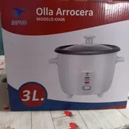 Olla Arrocera de 3 LITROS marca INPUD Blanca a 25 usd - Img 55740095