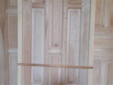 Se vende puertas de cedro con su marco - Img 69045691