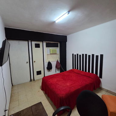 Vendo apartamento en la Habana vieja 2/4 - Img 121627992