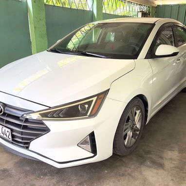 Hyundai Elantra 2019 - 2/6
