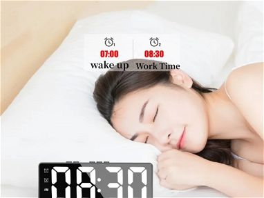 Reloj Digital Despertador Inteligente - Img 62840810