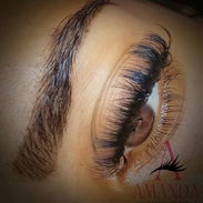 Servicio de aplicación de pestañas pelo a pelo y depilación de cejas y tinte de cejas en Marianao - Img 55794396
