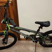 Bicicleta 20 Razor Deportiva para XGames. Como Nueva - Img 47698237
