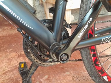 Se vende bicicleta  con accesorios  nuevos - Img 68020357