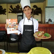 Busco trabajo de Mesero o cocinero - Img 50791908