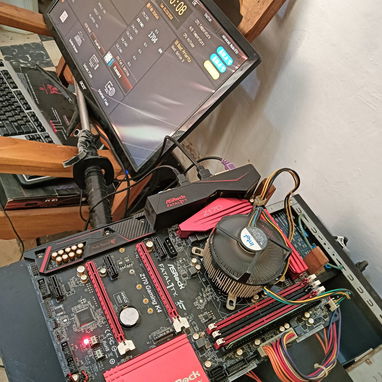 Vendó kit 7ma generación board z170 gaiming k4 con micro i37100 y 8 GB de ram impecable trabajando al 💯 - Img 121640355