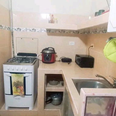 🏡 Renta Casa Lineal Para Estudiantes Extrajeros En El Vedado - Img 115942600