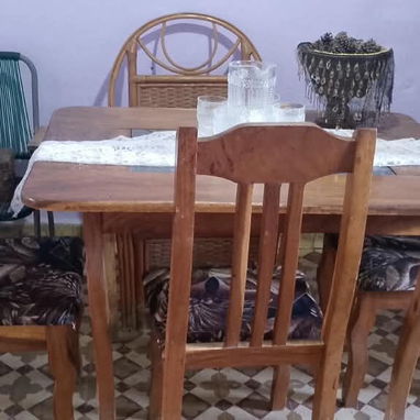 Vendo juego de mesa de madera de uso - 3/4