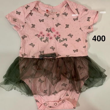 Ropa de bebé. Nuevas y otras de poco uso. Precios en las fotos. - Img 123973988