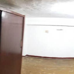Se vende casa vacía en 4 camino frente al mercado Matadero 13 Entre Monte y Omoa Cerro - 6/10