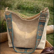 Bolso / cartera casual con correa estampada, colores negro y beigea - Img 56707357